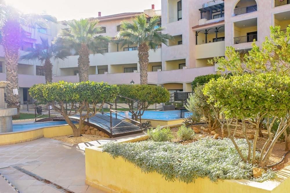 Queens Garden Walking Distance To The Beach Paphos Exterior foto